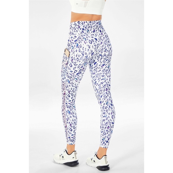 Fabletics Pants - NWT Mila high waisted pocket leggings leopard XL